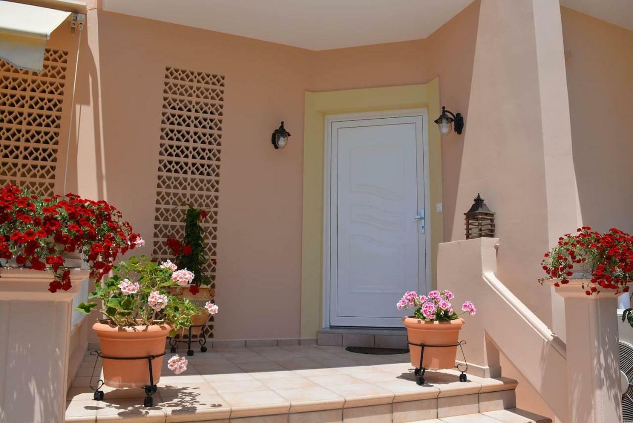 Villa Aretaki Kalamaki  Bagian luar foto